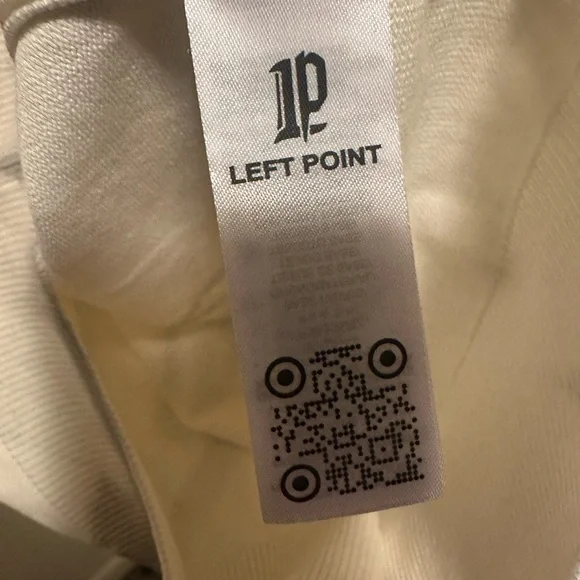 Left Point Rise to Reign Crewneck - Picture 6 of 10